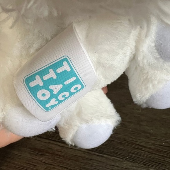 Blip Tic Tac Toy XOXO White Puppy with Wings Plush - Picture 4 of 5